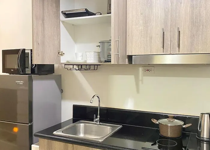 1br Cozy Minimalist Unit Near Moa Or Bay Apartment